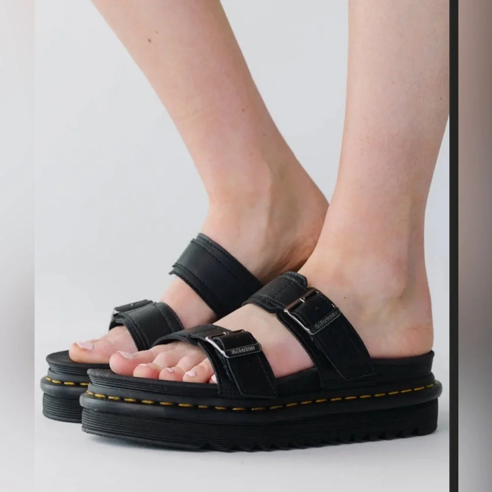 Dr. Martens Myles ll black Unisex sandals size 10 men’s 11 women’s